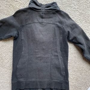 Lululemon sweathshirt jacket with asymmetrical zipper.  Sz 8 slim fit